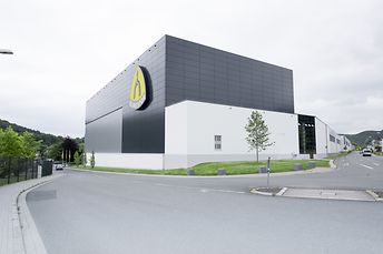 A Klingspor raktárának külső képe